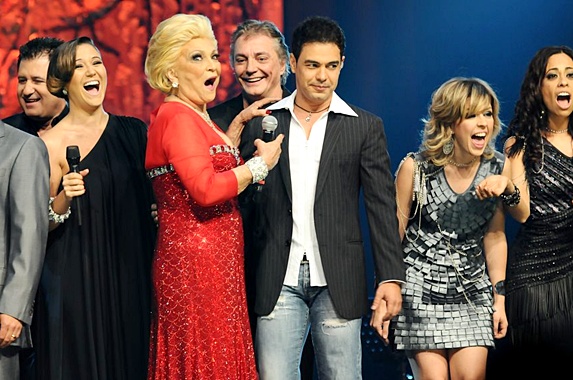 Hebe reúne celebridades na gravação do seu primeiro DVD