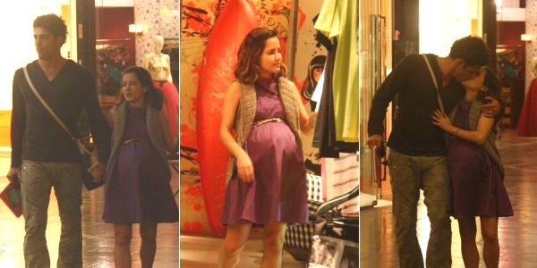 Grávida, Maytê Piragibe passeia com marido em shopping do Rio