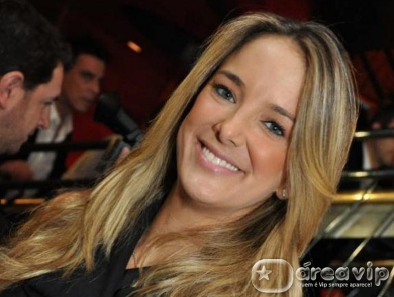 Ticiane Pinheiro volta ao Hoje em Dia em novembro