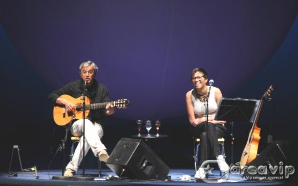 Caetano Veloso e Maria Gadú se apresentam na capital paulista