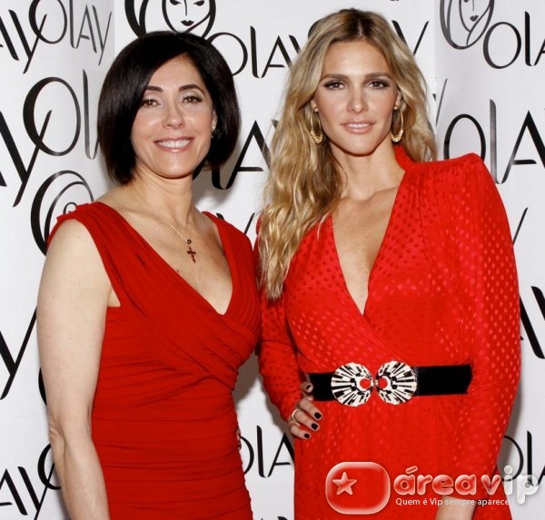 Fernanda Lima e Christiane Torloni participam de evento no Rio