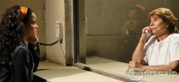 Passione - Valentina (Daisy Lúcidi) - Kelly (Carol Macedo)