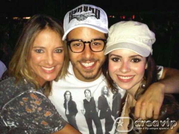 Famosos assistem show de Paul McCartney