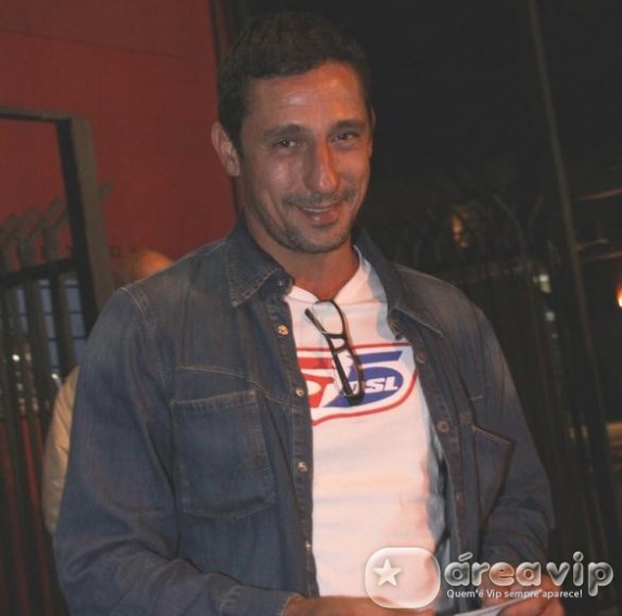 Tuca Andrada volta para a Globo com papel em “Insensato Coração”