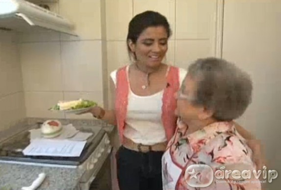 Patricia Salvador visita Palmirinha Onofre