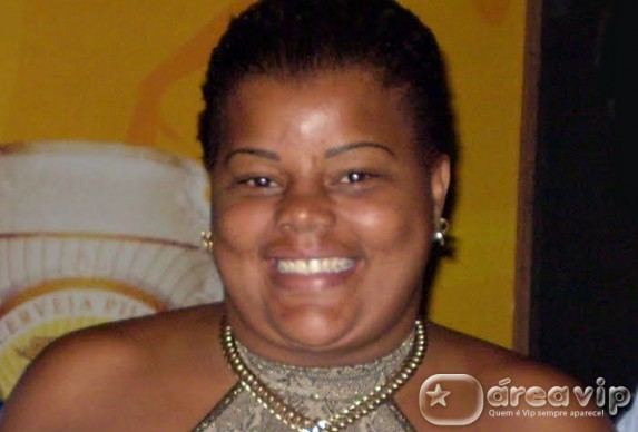 Tati Quebra-Barraco fará a décima cirurgia plástica