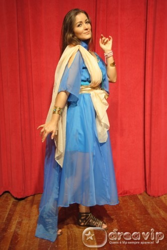 Nana Gouvêa estreia no teatro em março