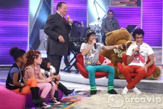 Restart participa do quadro “Crianças Curiosas” do Programa Raul Gil