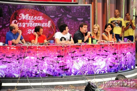 Caldeirão do Huck exibe a final de São Paulo do concurso Musa do Carnaval 2011