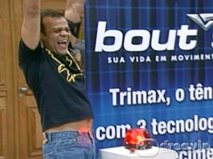 Daniel fatura 10 mil