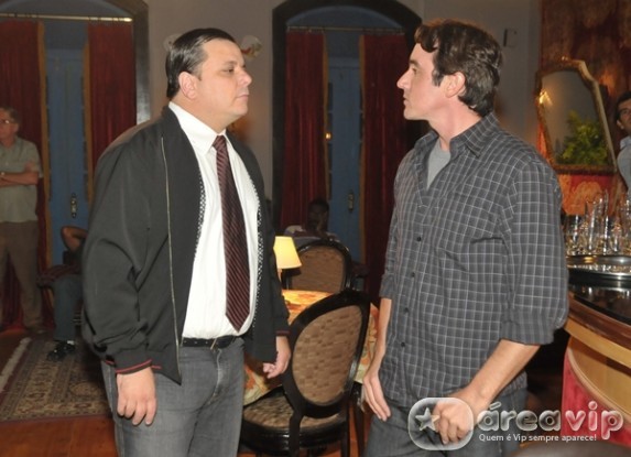 Ribeirão do Tempo - Nasinho tira satisfações com Joca