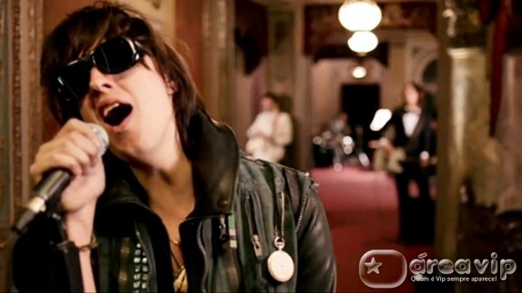 Banda The Strokes divulga clipe de novo disco – assista!
