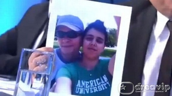 Marcelo Tas mostra foto da filha gay e dá ‘lição’ em Bolsonaro