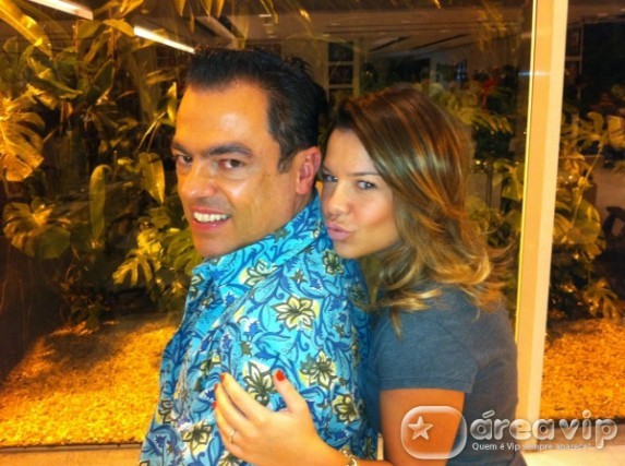 Fernanda Souza muda o visual