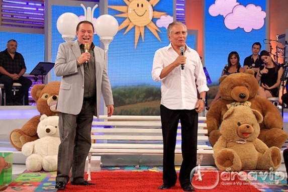 Carlos Alberto de Nóbrega faz revelações inéditas no quadro “Crianças Curiosas”