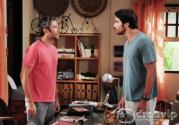 Ribeirão do Tempo - Newton tira satisfações com Tito