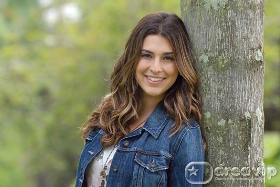 Fernanda Paes Leme se machuca gravando ‘Insensato Coração’