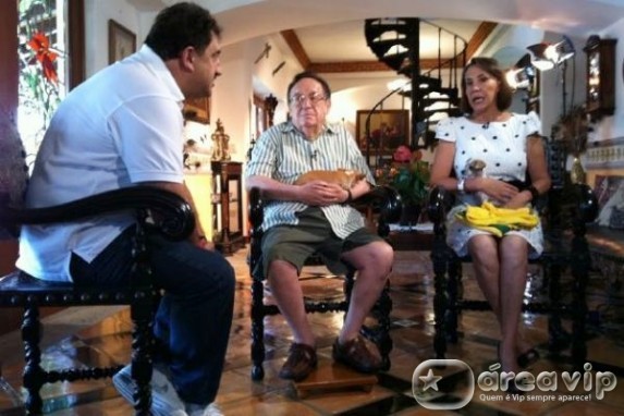 Ratinho vai ao México entrevistar ator que faz o Chaves