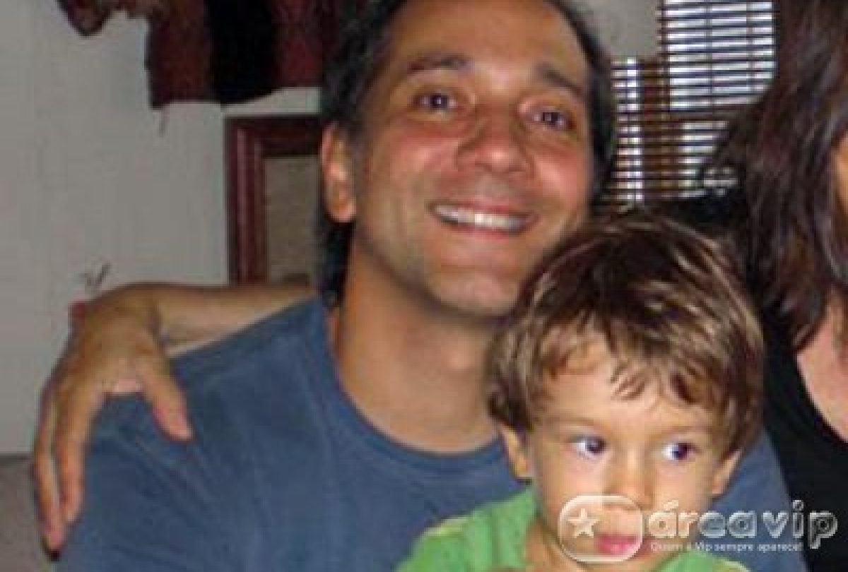 Bruno Gouveia, do Biquini Cavadão, fala sobre como a família