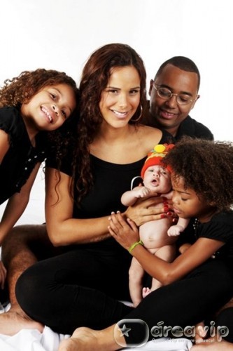 Dudu Nobre apresenta o filho João Eduardo