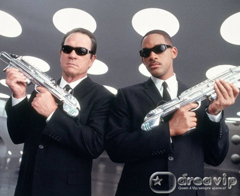 Sessão da Tarde exibe o filme “MIB – Homens de Preto 2”