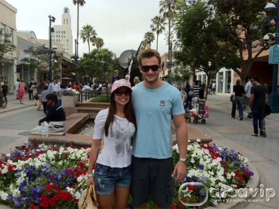 Ex-BBB Wesley posta foto com Maria, em Los Angeles