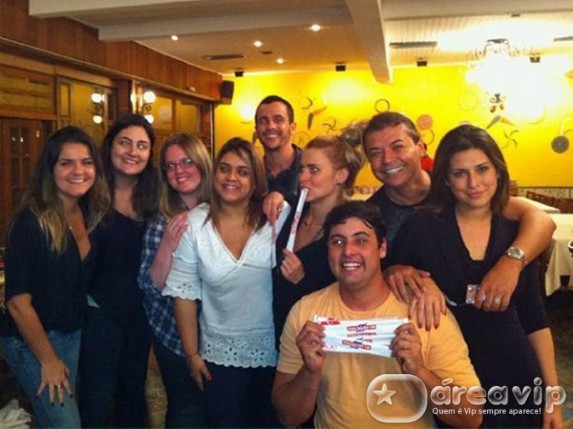 Famosos comemoram o Dia do Amigo