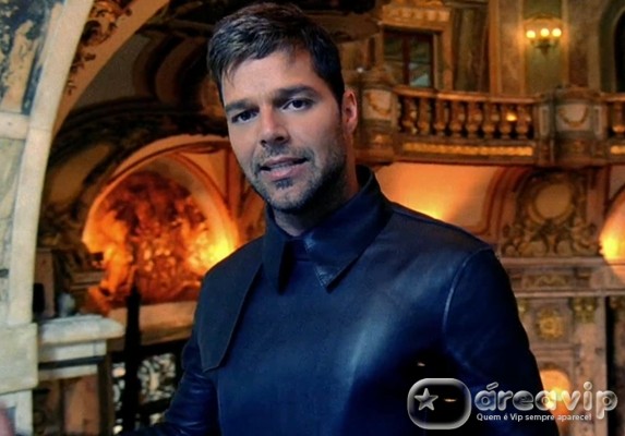 Ricky Martin lança novo clipe – Veja o Vídeo!