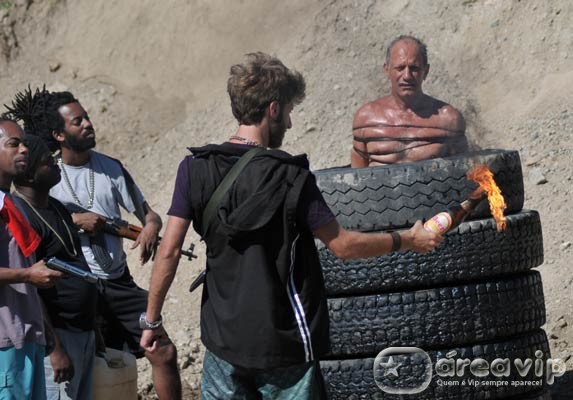 Vidas em Jogo - Carlos salva a vida de Belmiro