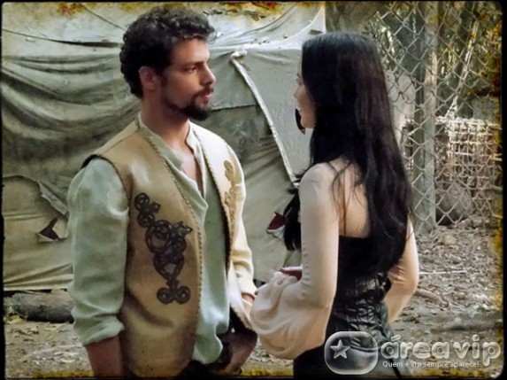 Cordel Encantado - Dora está disposta a viver no cangaço