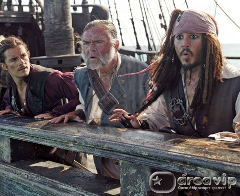 Tela Quente exibe o filme “Piratas do Caribe – No Fim do Mundo”