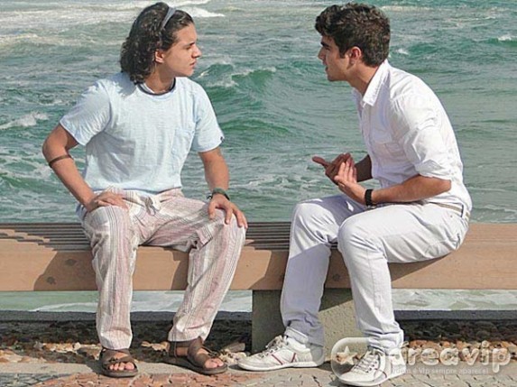 Antenor quer contratar atriz para fingir ser sua mãe