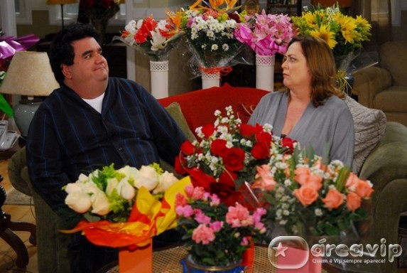 Rebelde - Teresa ve a sala repleta de flores