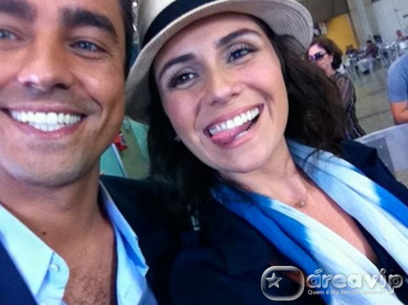 Giovanna Antonelli posta foto ao lado de Ricardo Pereira