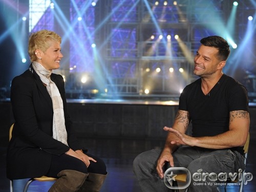 Xuxa entrevista Ricky Martin