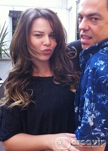 Fernanda Souza muda o visual para a novela