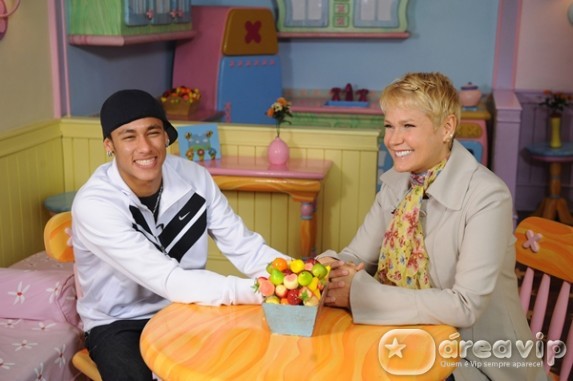 Xuxa entrevista o jogador Neymar