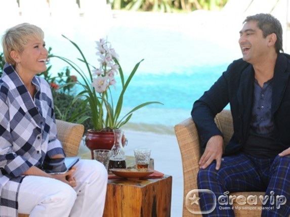 Xuxa entrevista Zeca Camargo
