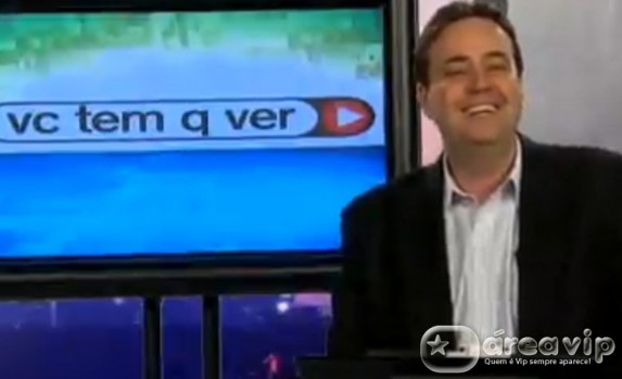 Zé Américo mostra os vídeos divertidos da internet no ‘Vc Tem Q Ver’