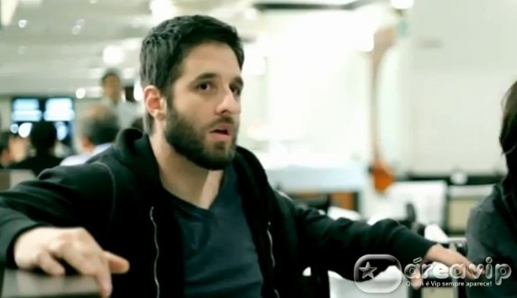 Rafinha Bastos tira sarro de piada sobre bebês – Veja o vídeo!