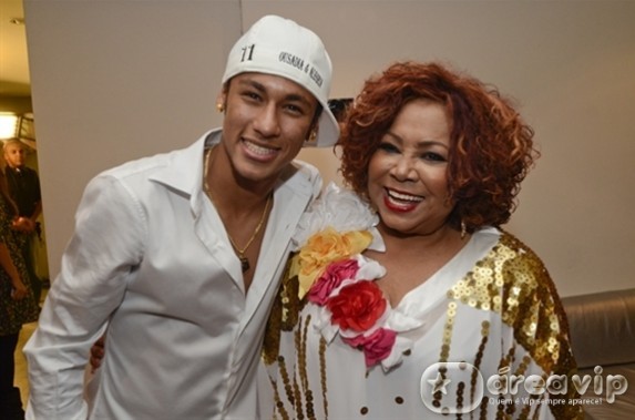 Segundo dia de gravação do ‘Show da Virada’ tem presença do craque Neymar