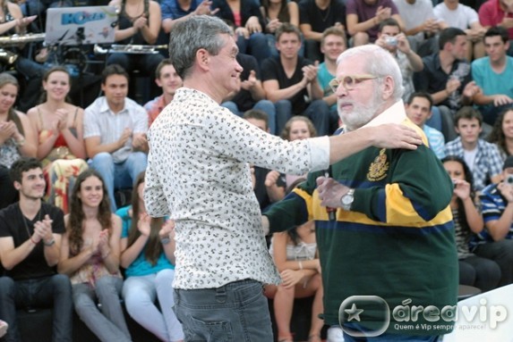 Jô Soares participa do ‘Altas Horas’