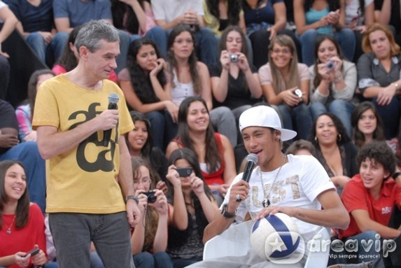 Neymar participa do ‘Altas Horas’