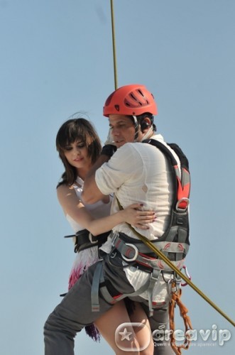 Vidas em Jogo - Carlos resgata Rita