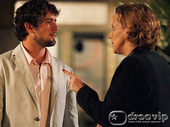 A Vida da Gente - Eva manda Rodrigo ficar longe de Ana