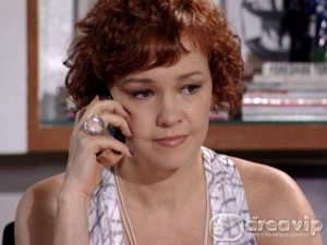 Esther se demite da Fio Carioca e deixa Paulo desesperado