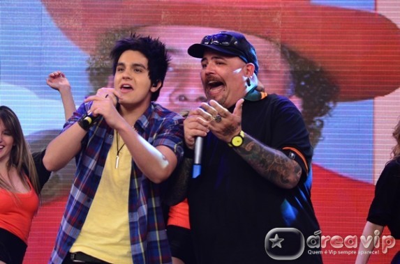 João Gordo canta Galopeira com Luan Santana no ‘Legendários’