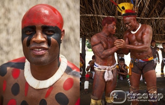 Anderson Silva posa para revista no Xingu