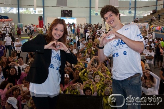 Juliana Lohmann e Caio Paduan