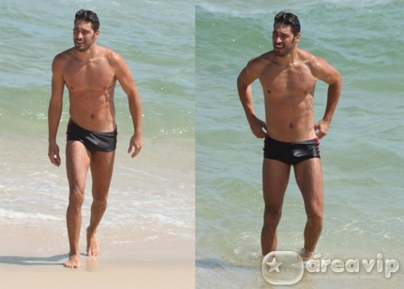 Victor Pecoraro curte praia carioca